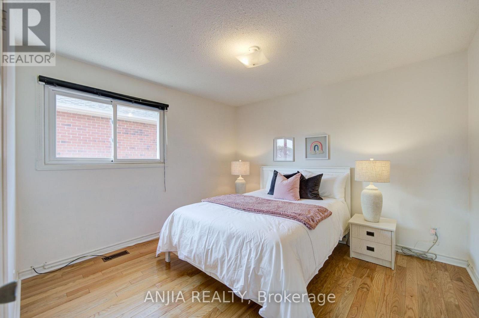 8 Brooklyn Crescent Property Photo 30