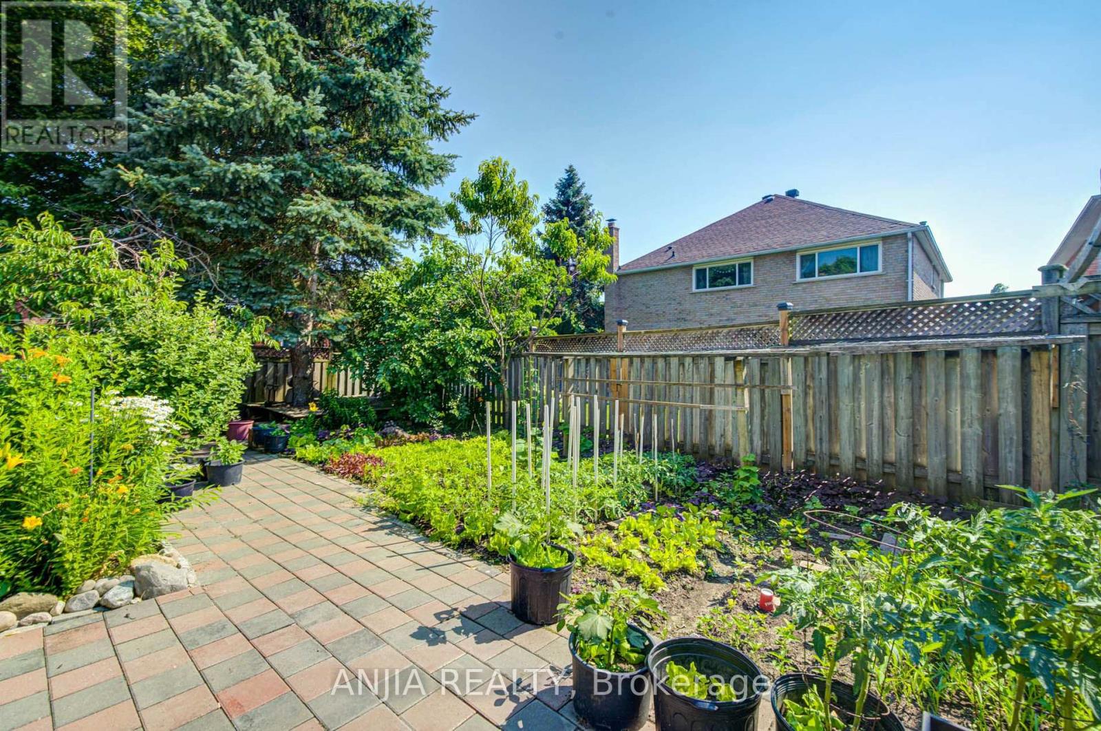 8 Brooklyn Crescent Property Photo 47