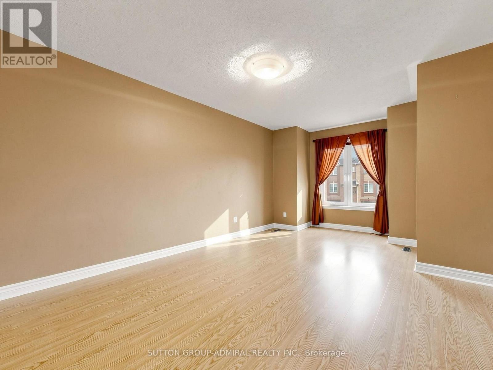 225 Kelso Crescent Property Photo 12