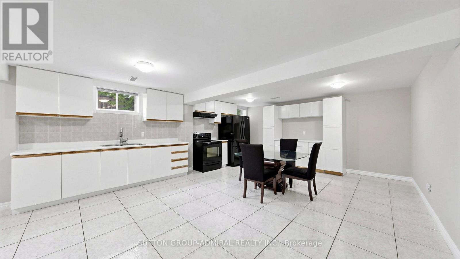 41 Captain Armstrong Lane Property Photo 36