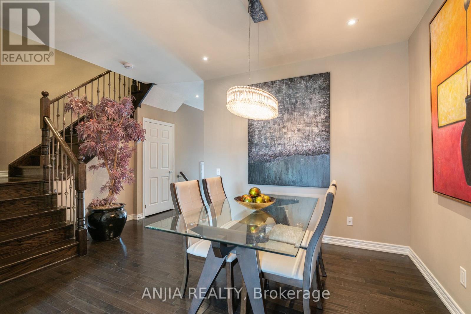 39 Percy Reesor Street Property Photo 3