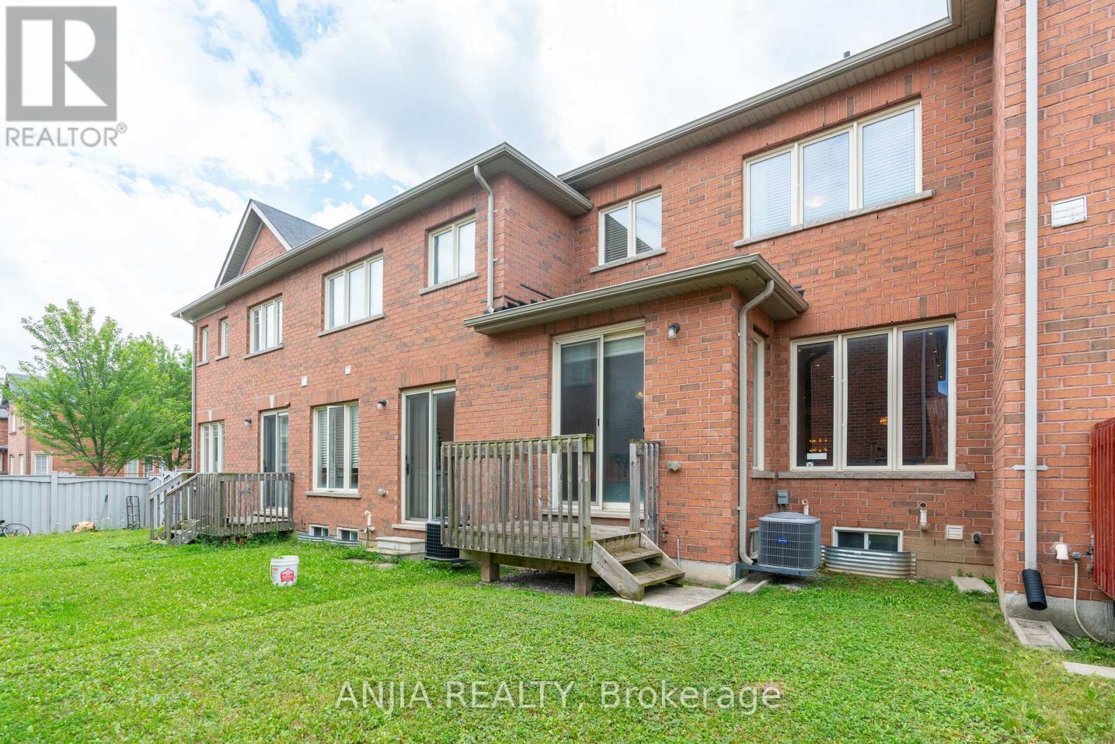 39 Percy Reesor Street Property Photo 27