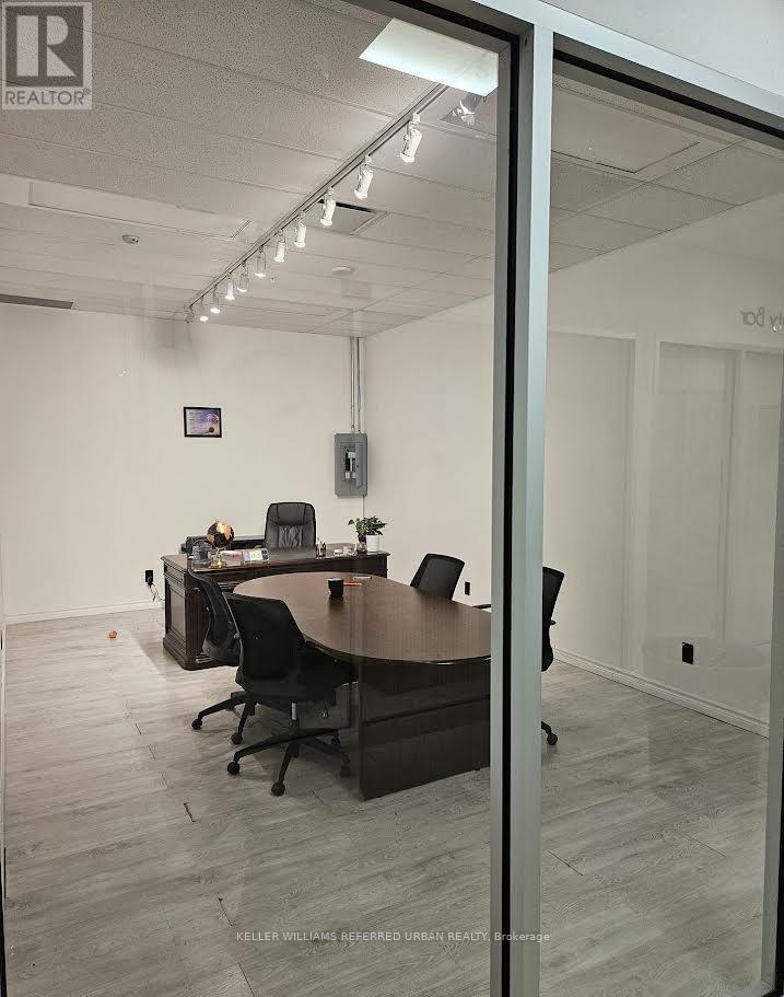 260 - 7163 Yonge Street Property Photo 2