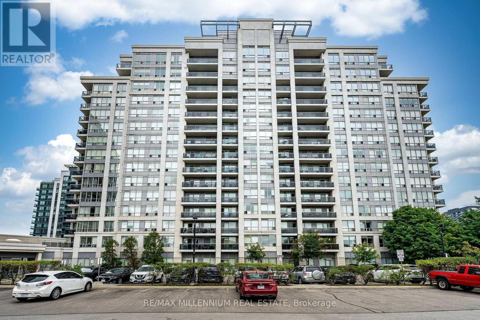 902 - 50 DISERA DRIVE Property Photo 1