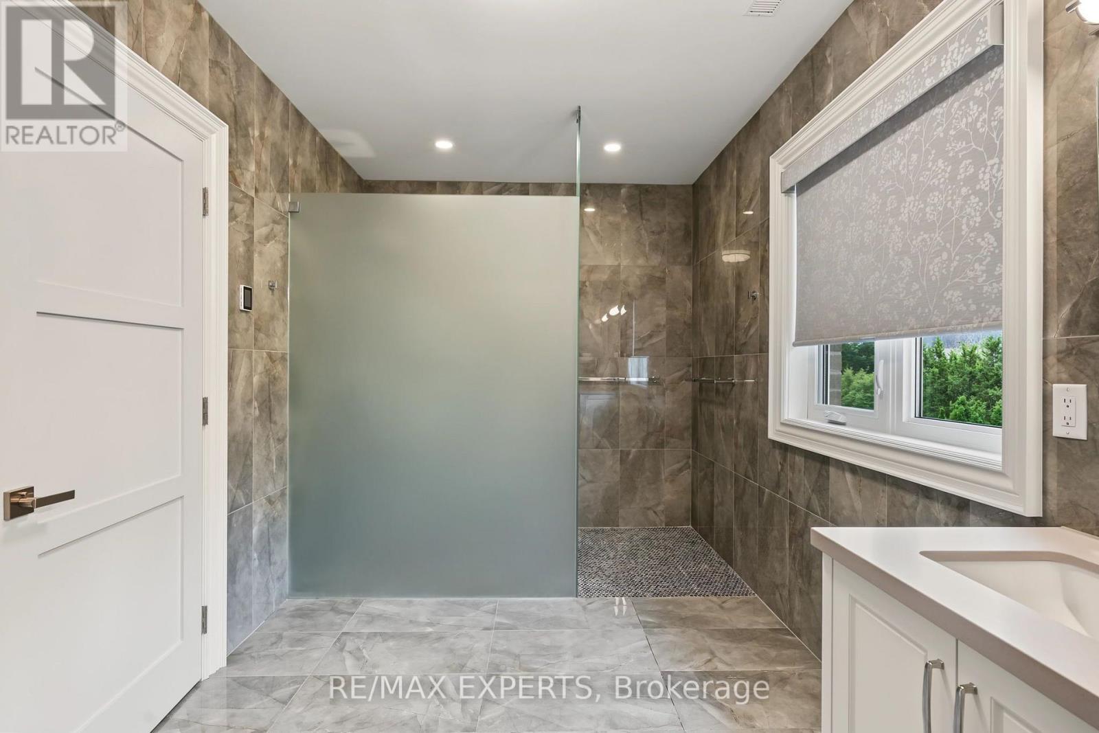 18 Gosling Road Property Photo 29