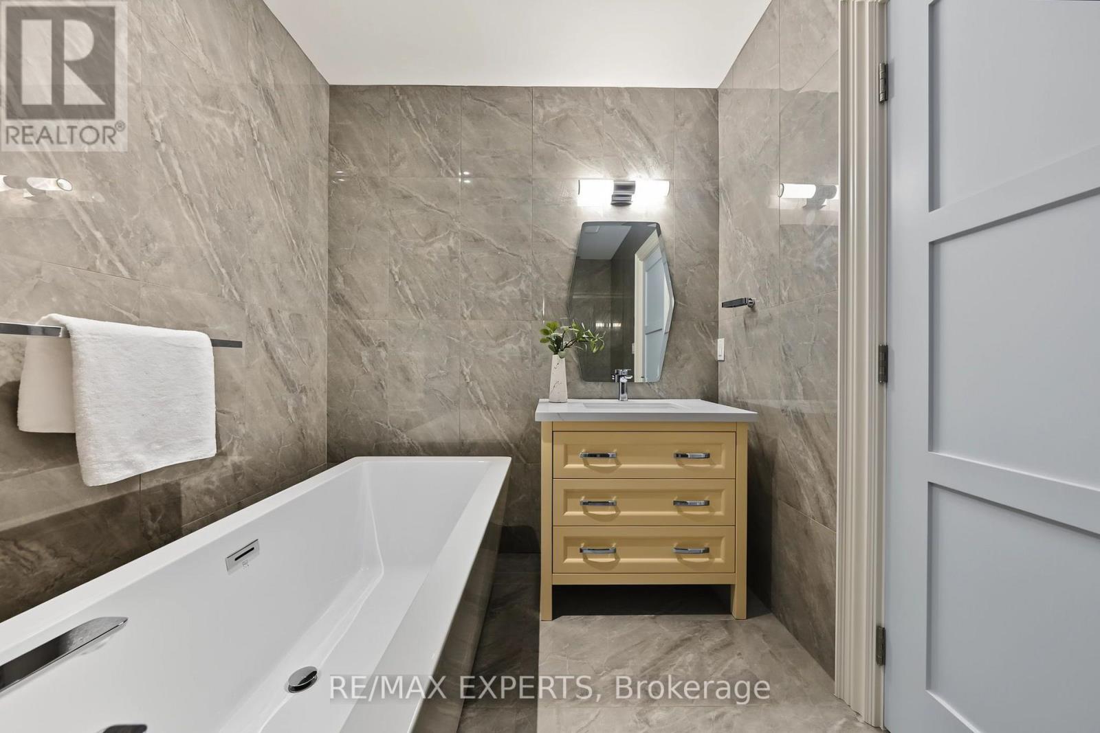 18 Gosling Road Property Photo 34
