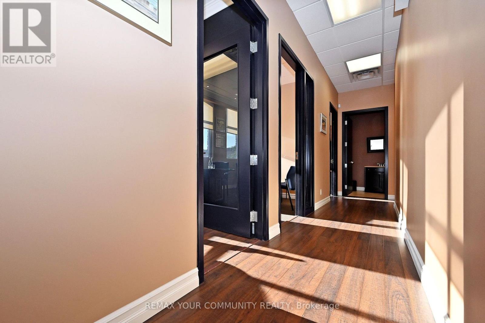 213 - 214 - 8789 Woodbine Avenue Property Photo 30