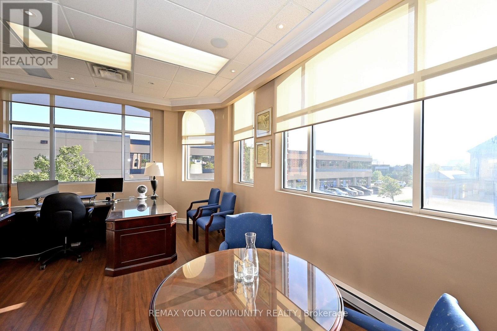 213 - 214 - 8789 Woodbine Avenue Property Photo 31