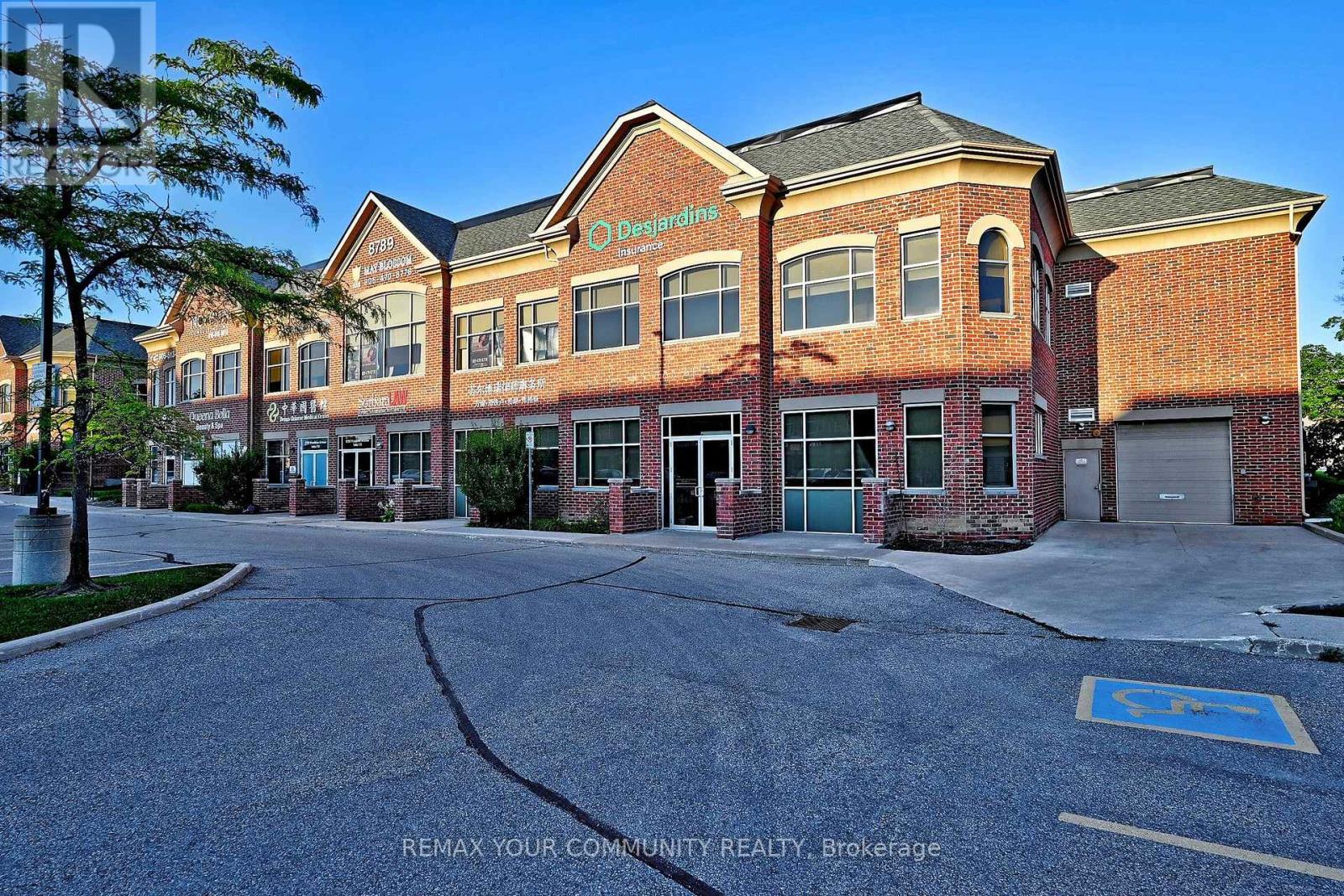 213 - 214 - 8789 Woodbine Avenue Property Photo 34