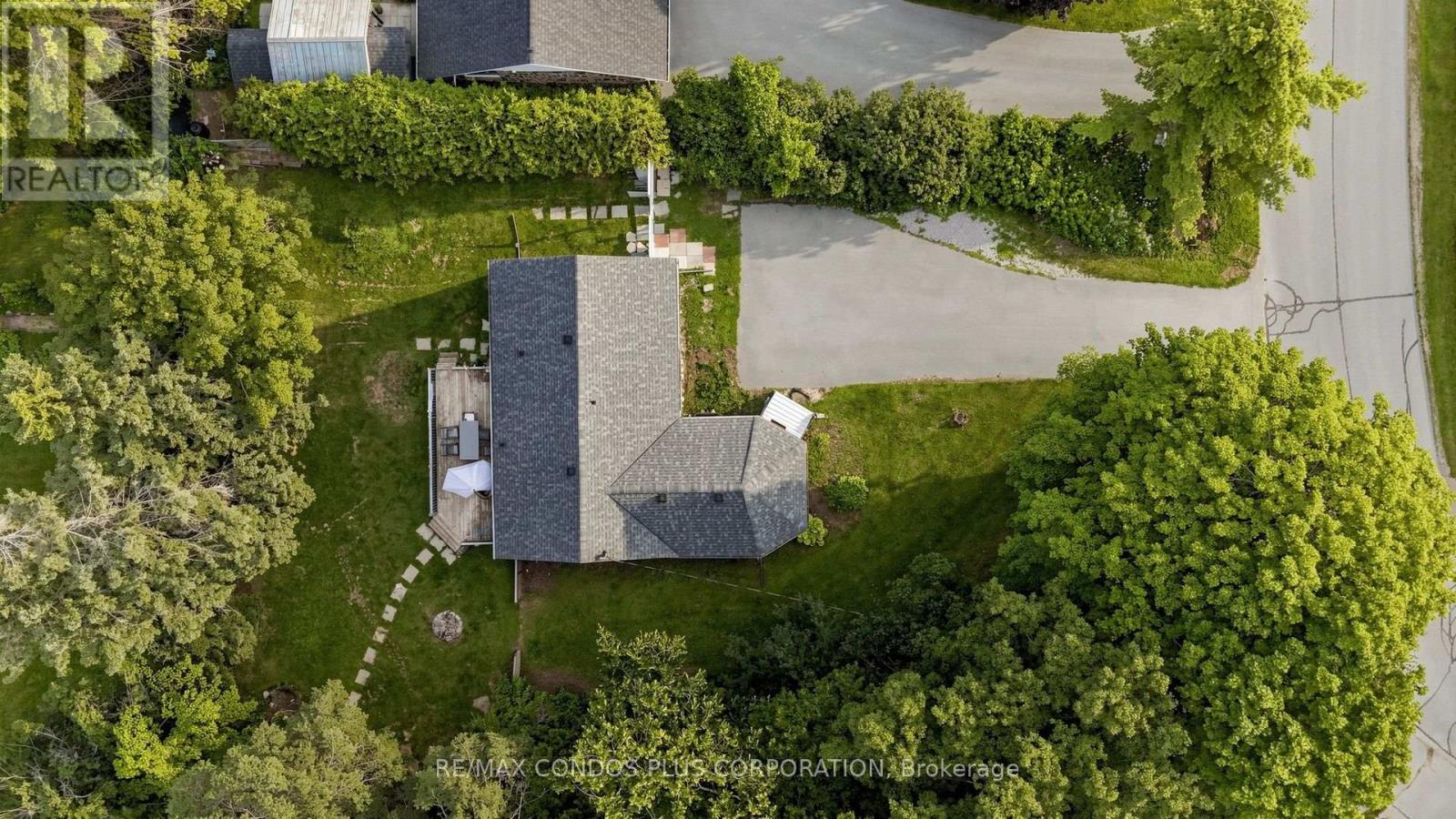 20 Southwood Crescent Property Photo 6