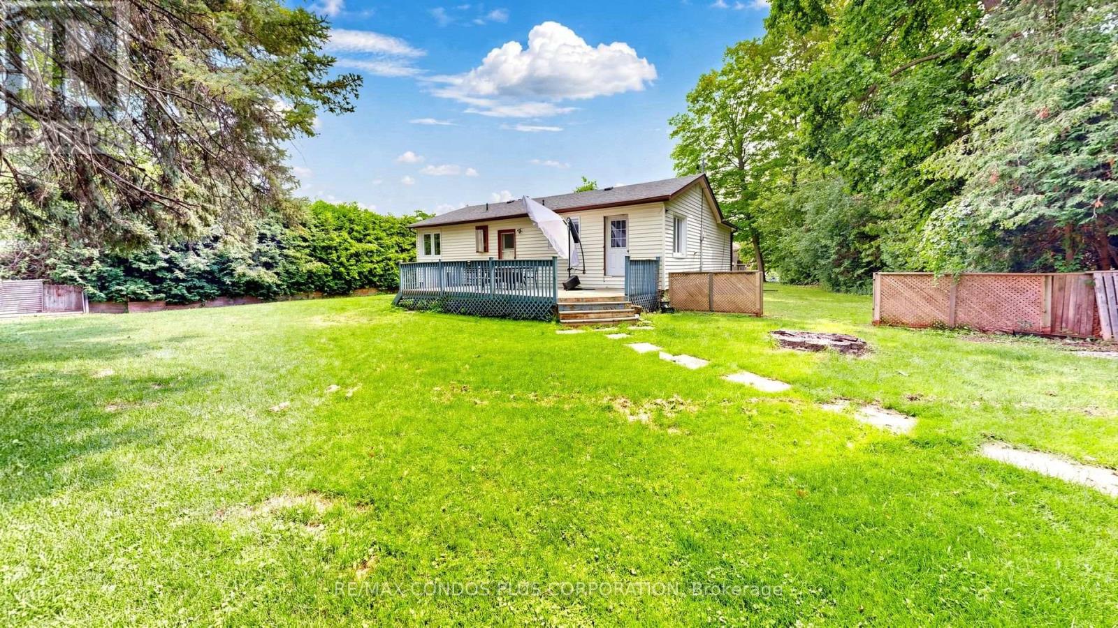 20 Southwood Crescent Property Photo 13