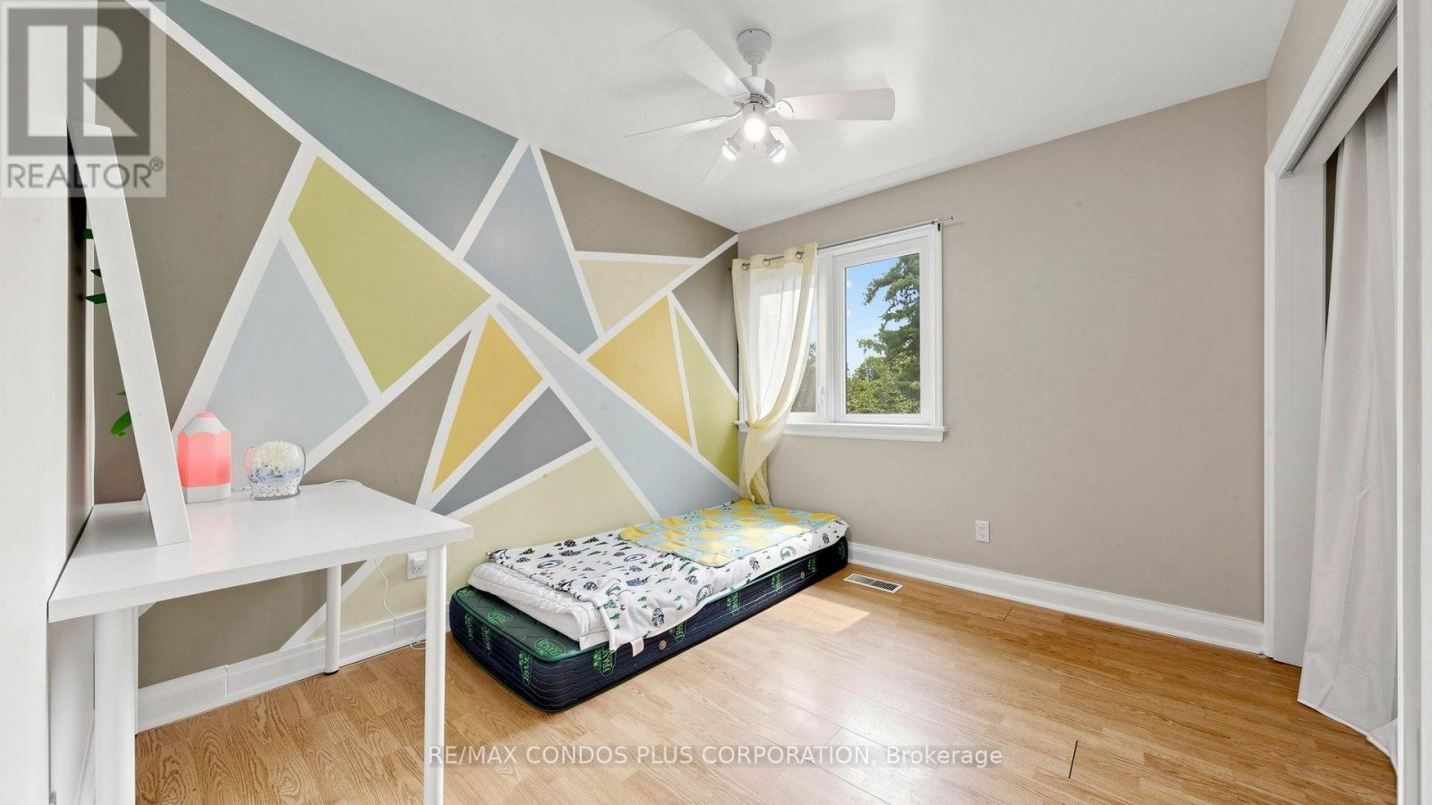 20 Southwood Crescent Property Photo 37