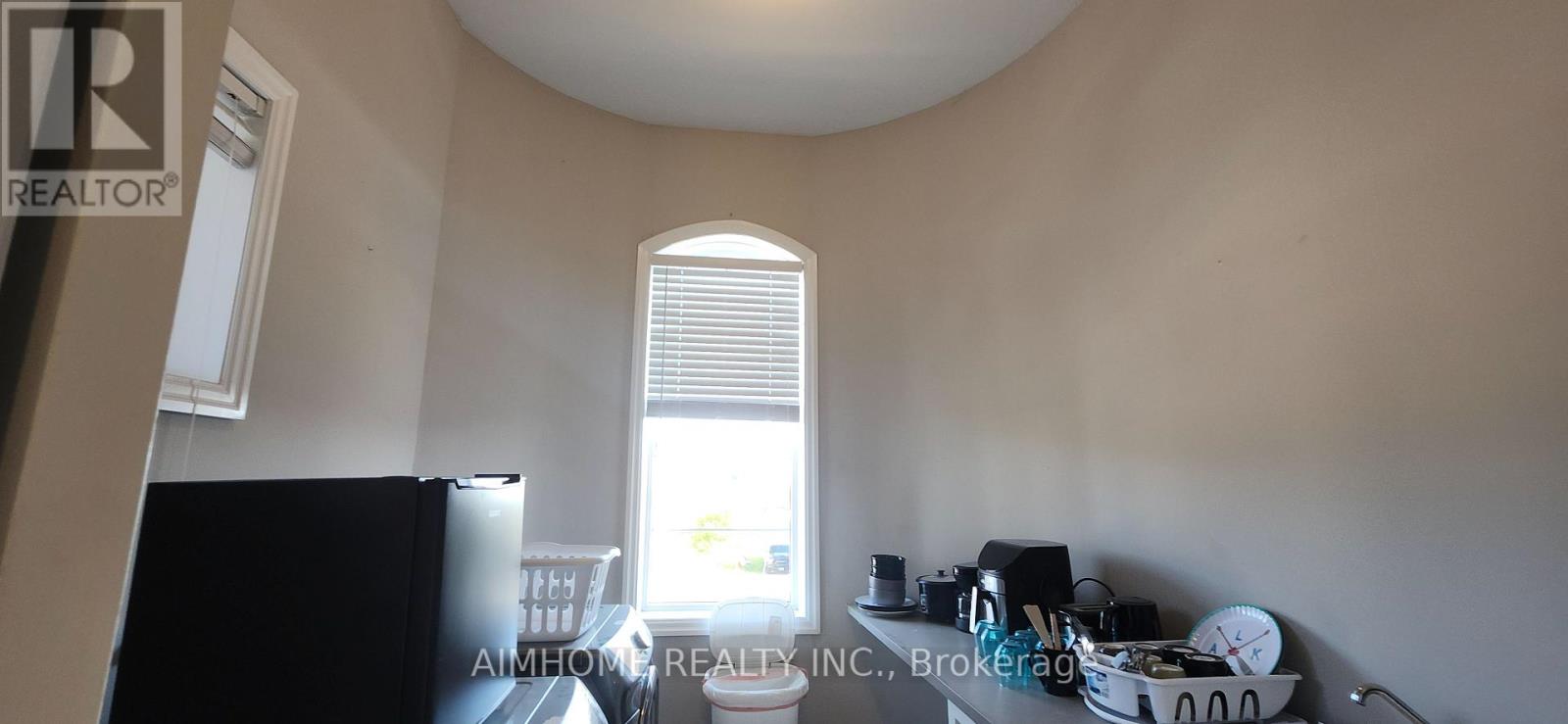 58 Major Crescent Property Photo 8