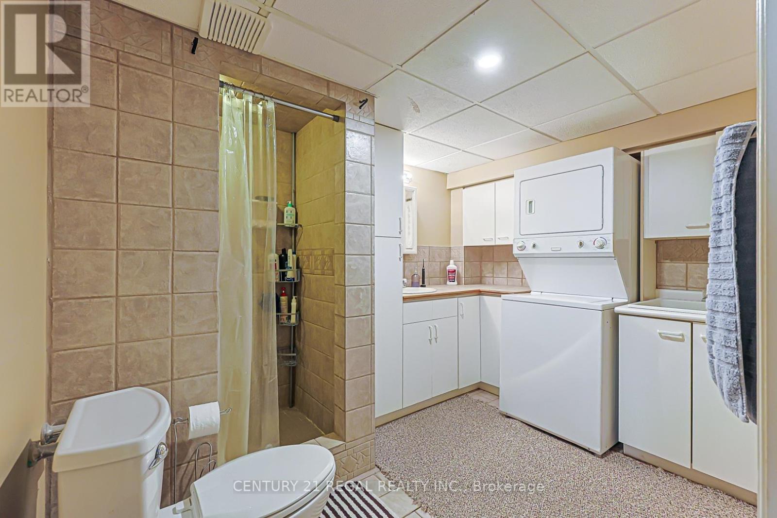 599 Sandford Street Property Photo 35