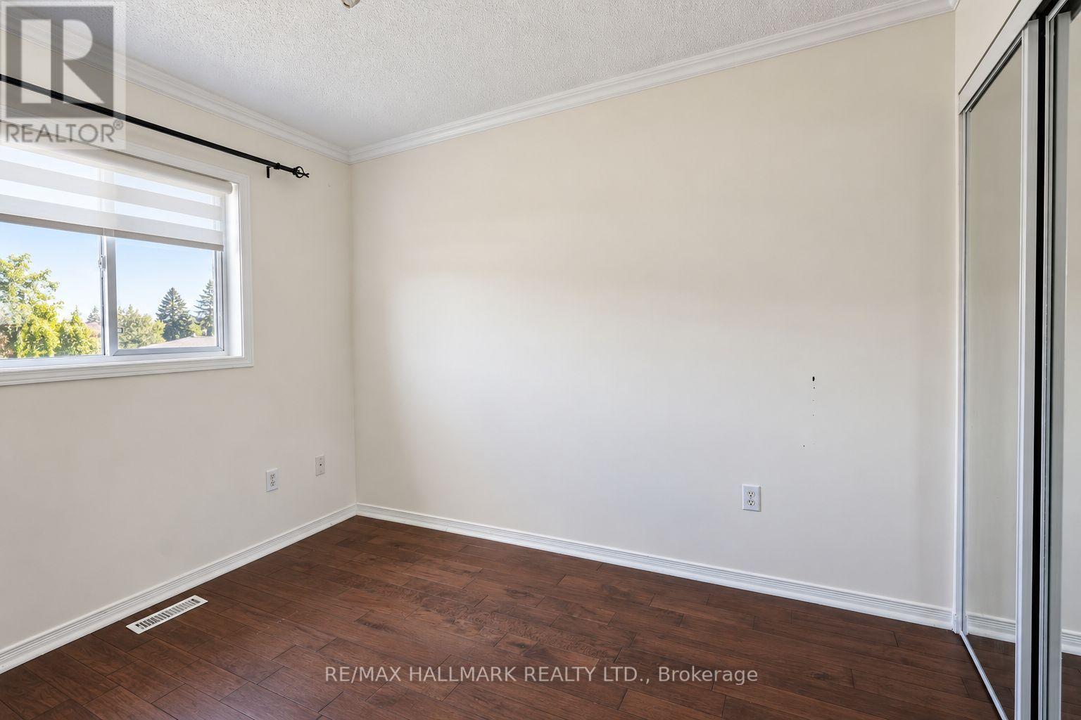97 Benjamin Hood Crescent Property Photo 24