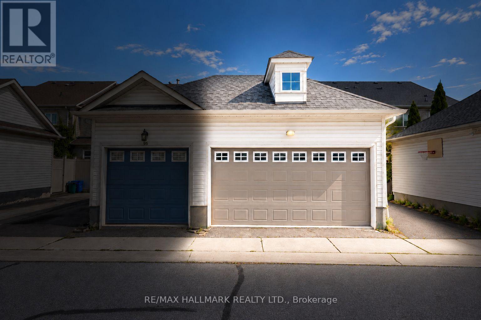 97 Benjamin Hood Crescent Property Photo 38