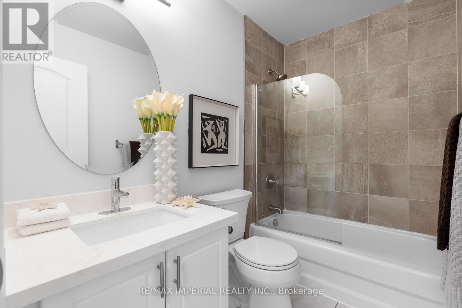 44 Hawkview Boulevard Property Photo 39
