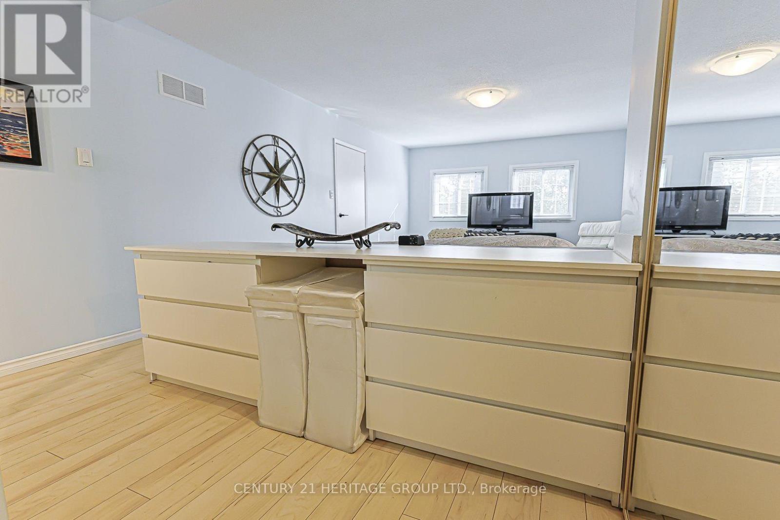 66 Howlett Avenue Property Photo 22