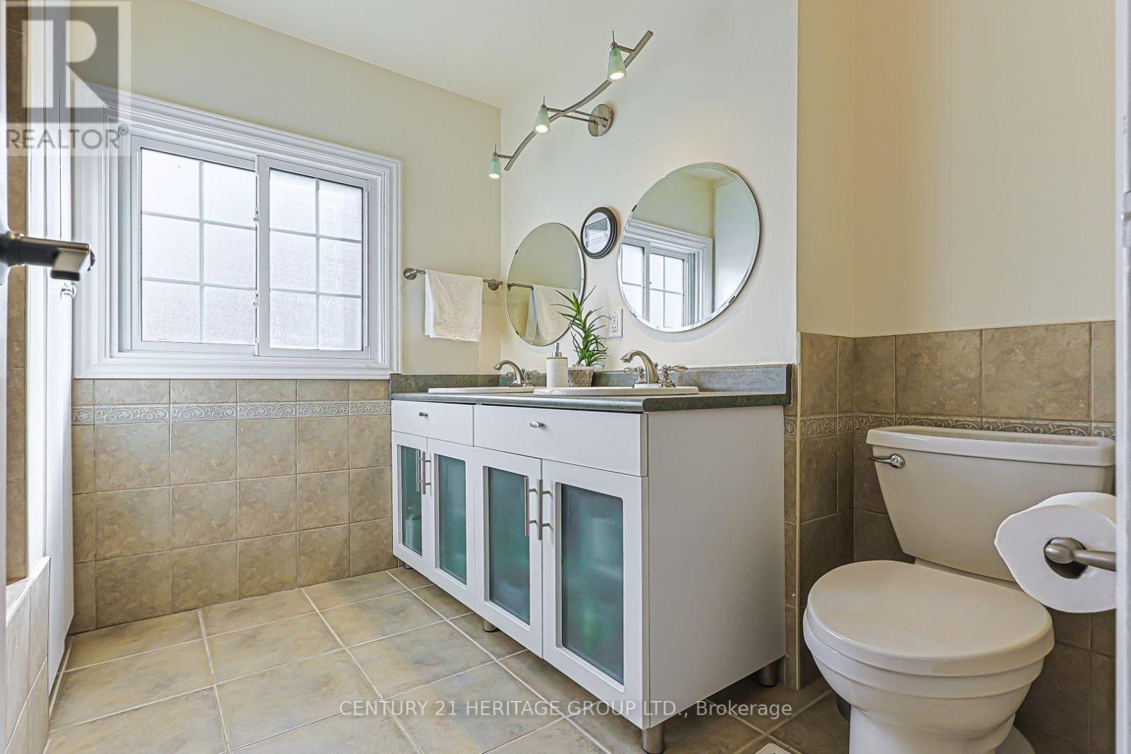 66 Howlett Avenue Property Photo 30