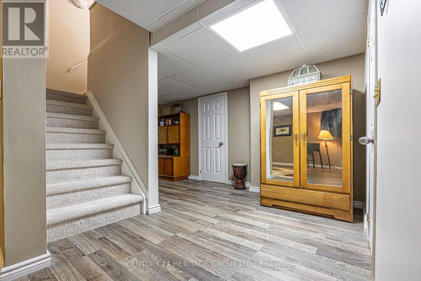 66 Howlett Avenue Property Photo 33