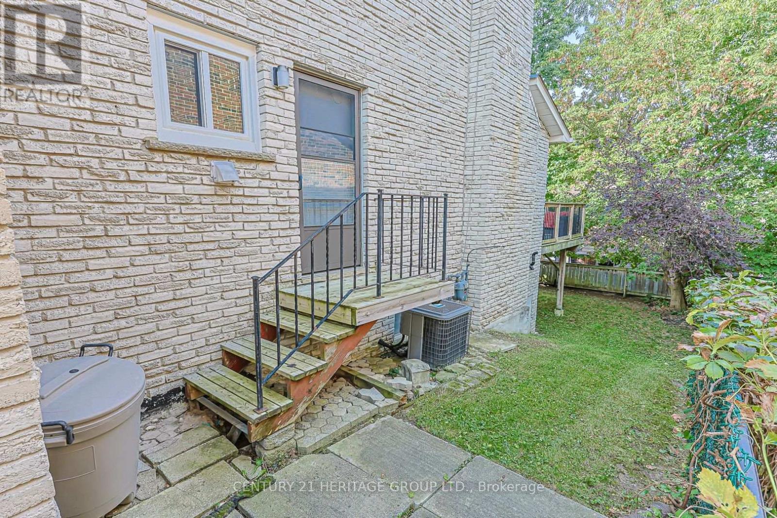 66 Howlett Avenue Property Photo 40