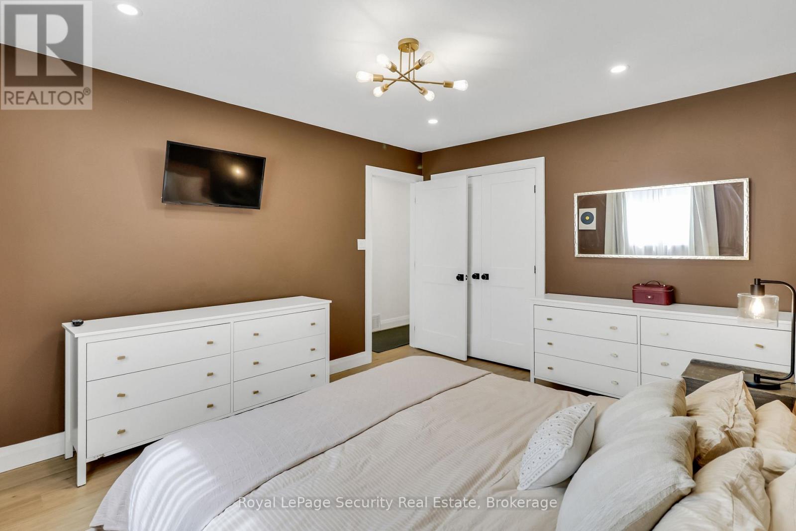 1045 Lebanon Drive Property Photo 24