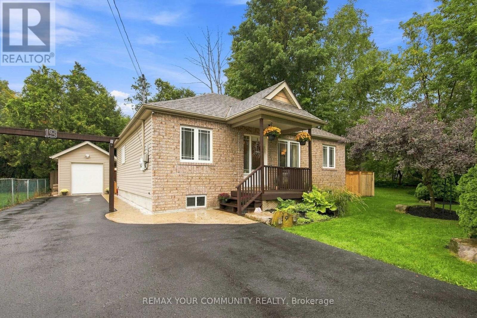 19 De Geer Street Property Photo 1