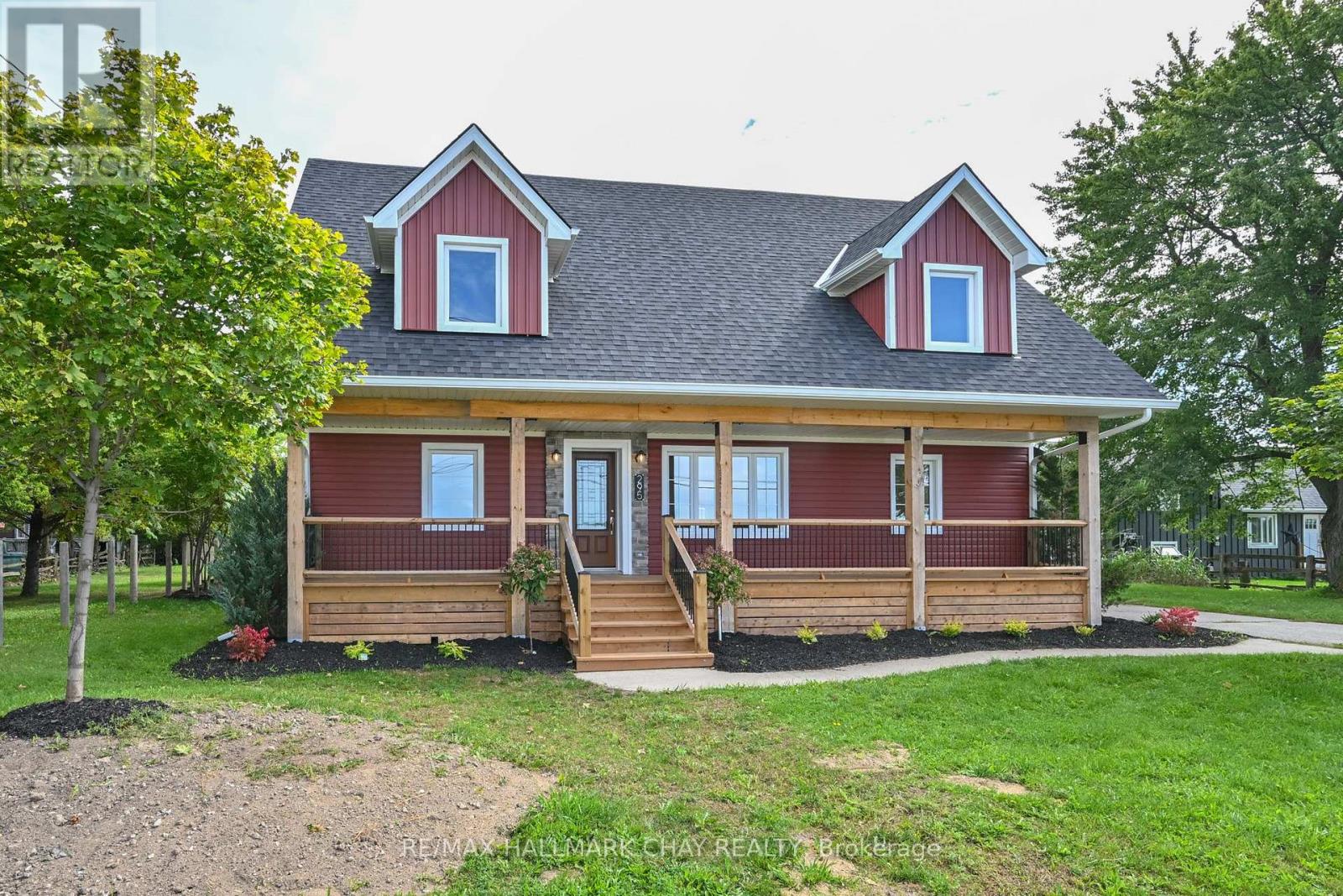 295 King Street N Property Photo 1