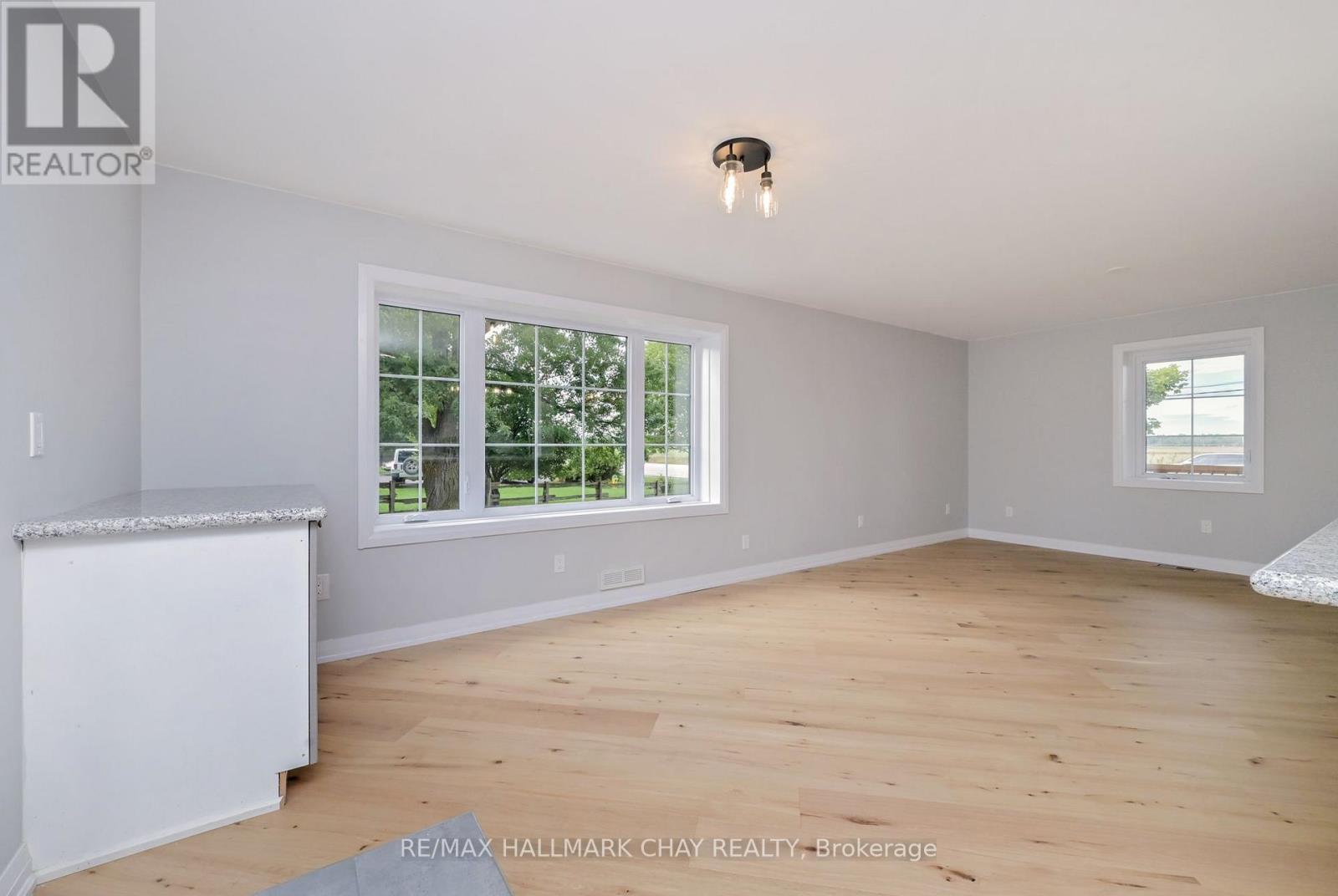 295 King Street N Property Photo 12