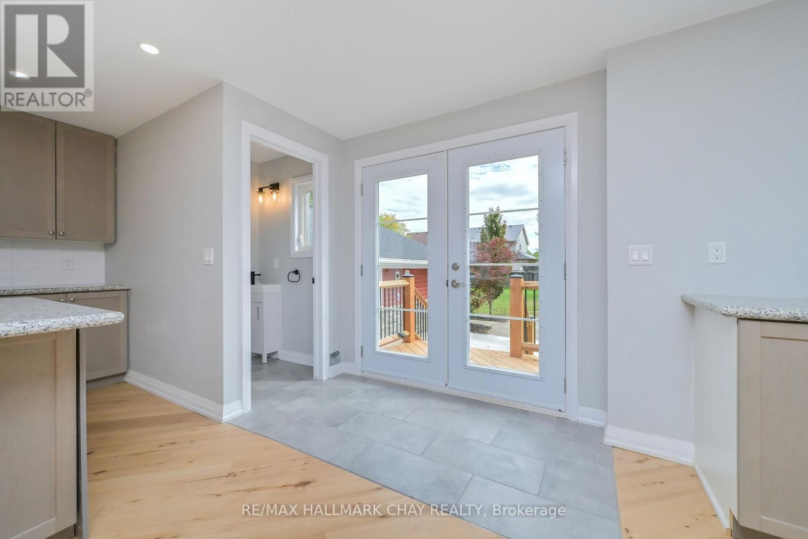 295 King Street N Property Photo 14