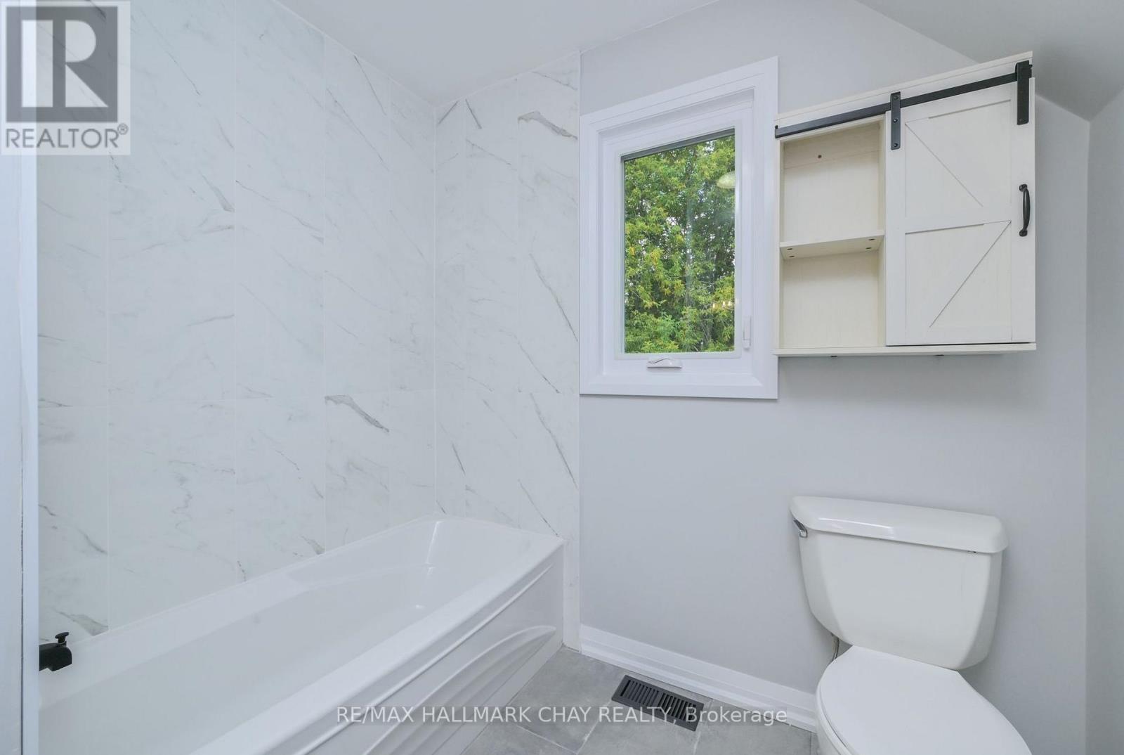 295 King Street N Property Photo 20