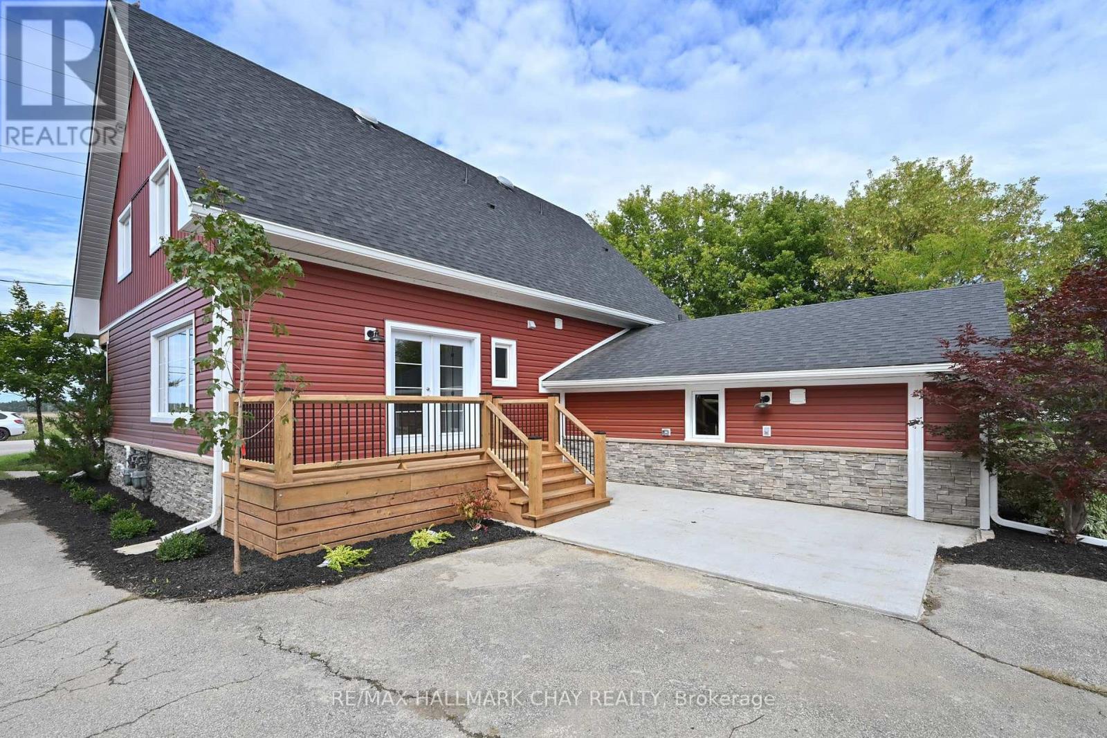 295 King Street N Property Photo 35