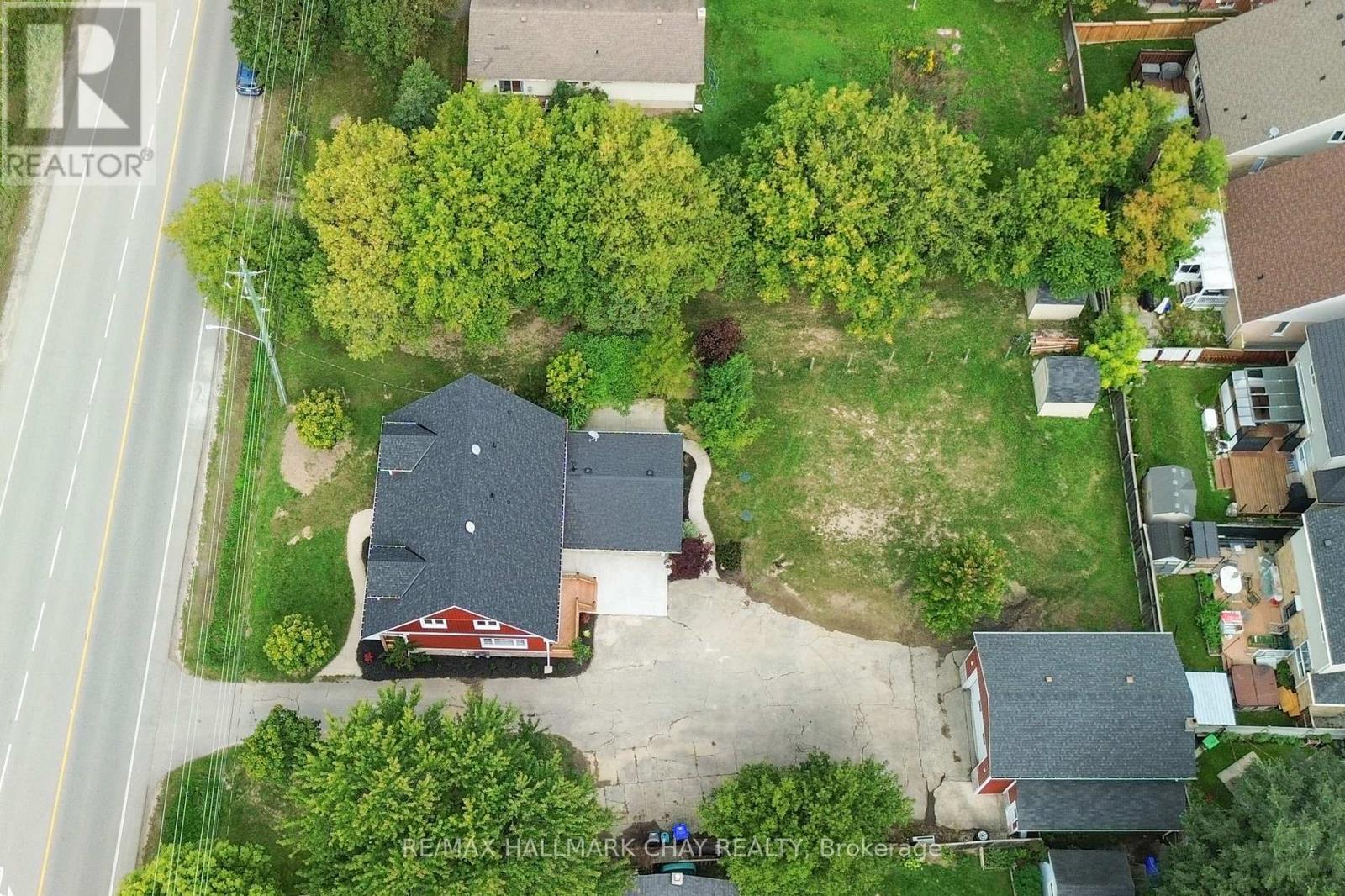 295 King Street N Property Photo 43