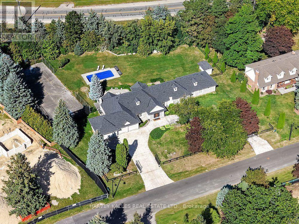 28 Putting Green Crescent Property Photo 46