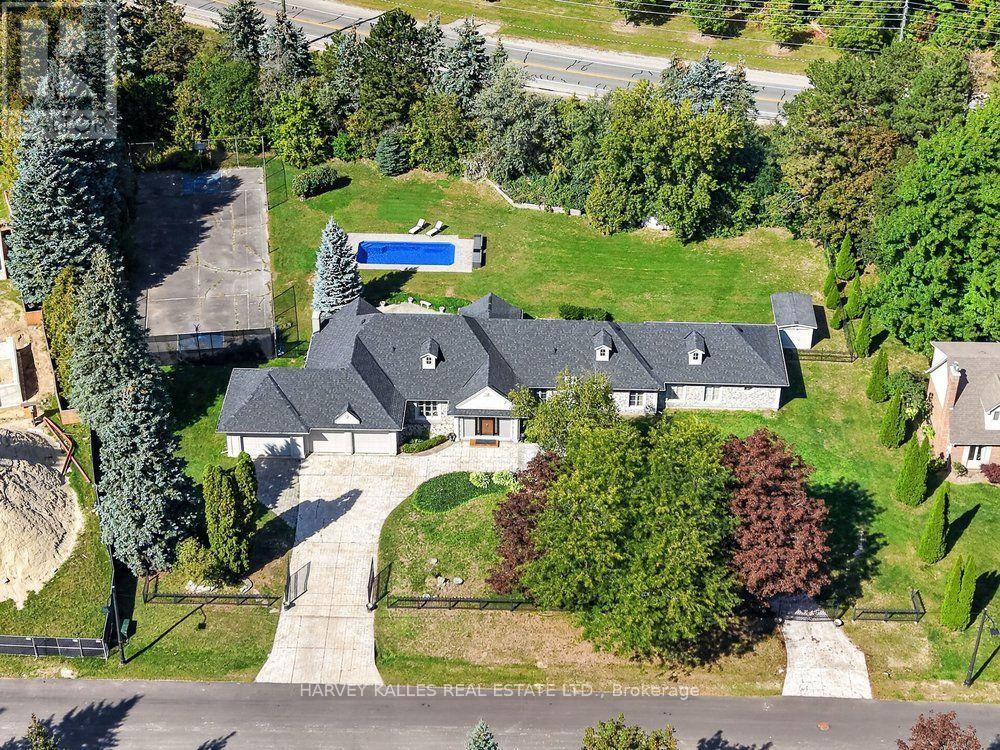 28 Putting Green Crescent Property Photo 49