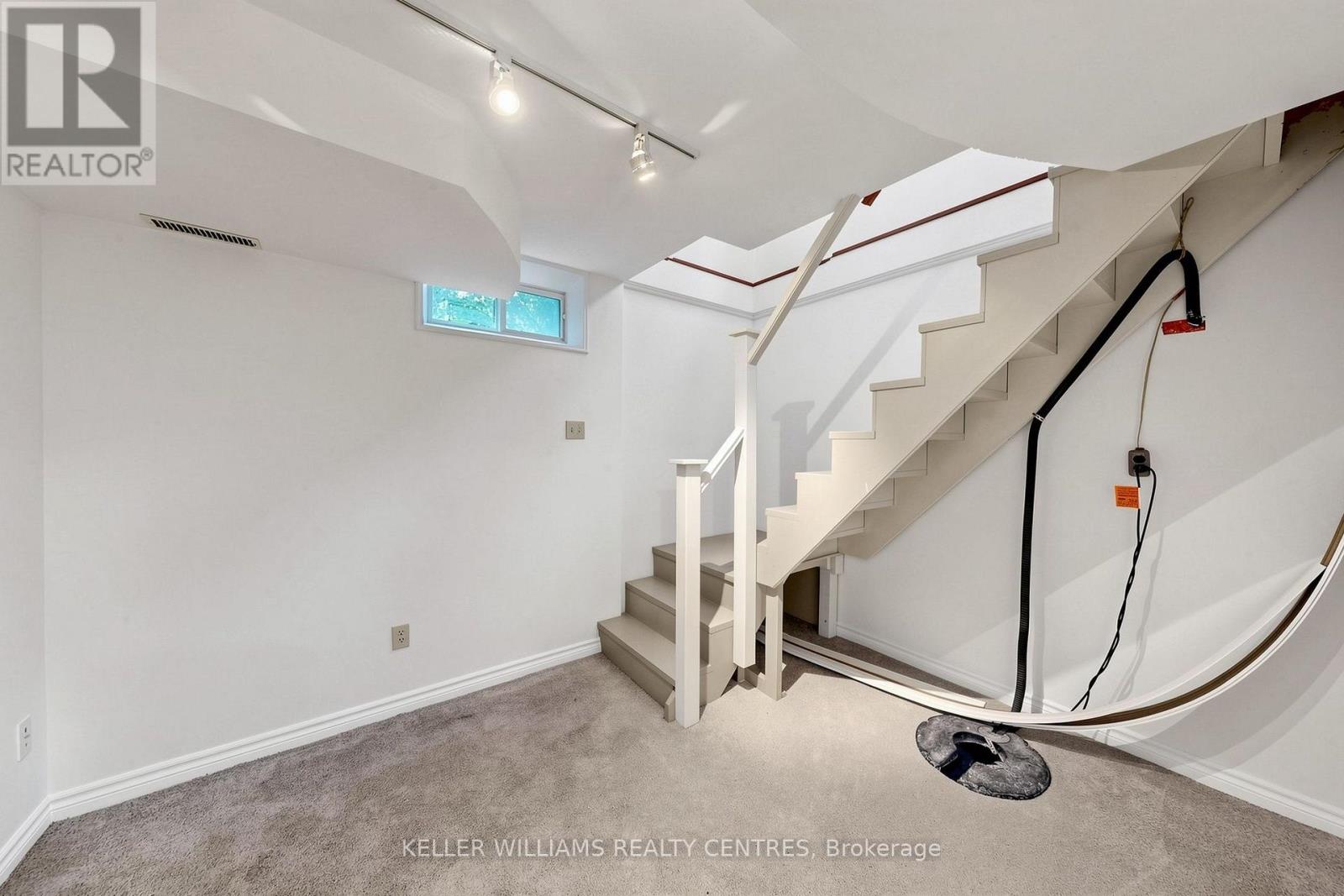 9 Maple Grove Street Property Photo 17