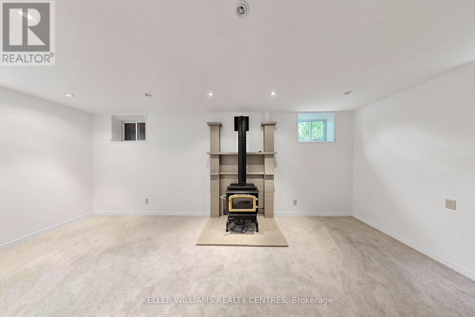 9 Maple Grove Street Property Photo 19