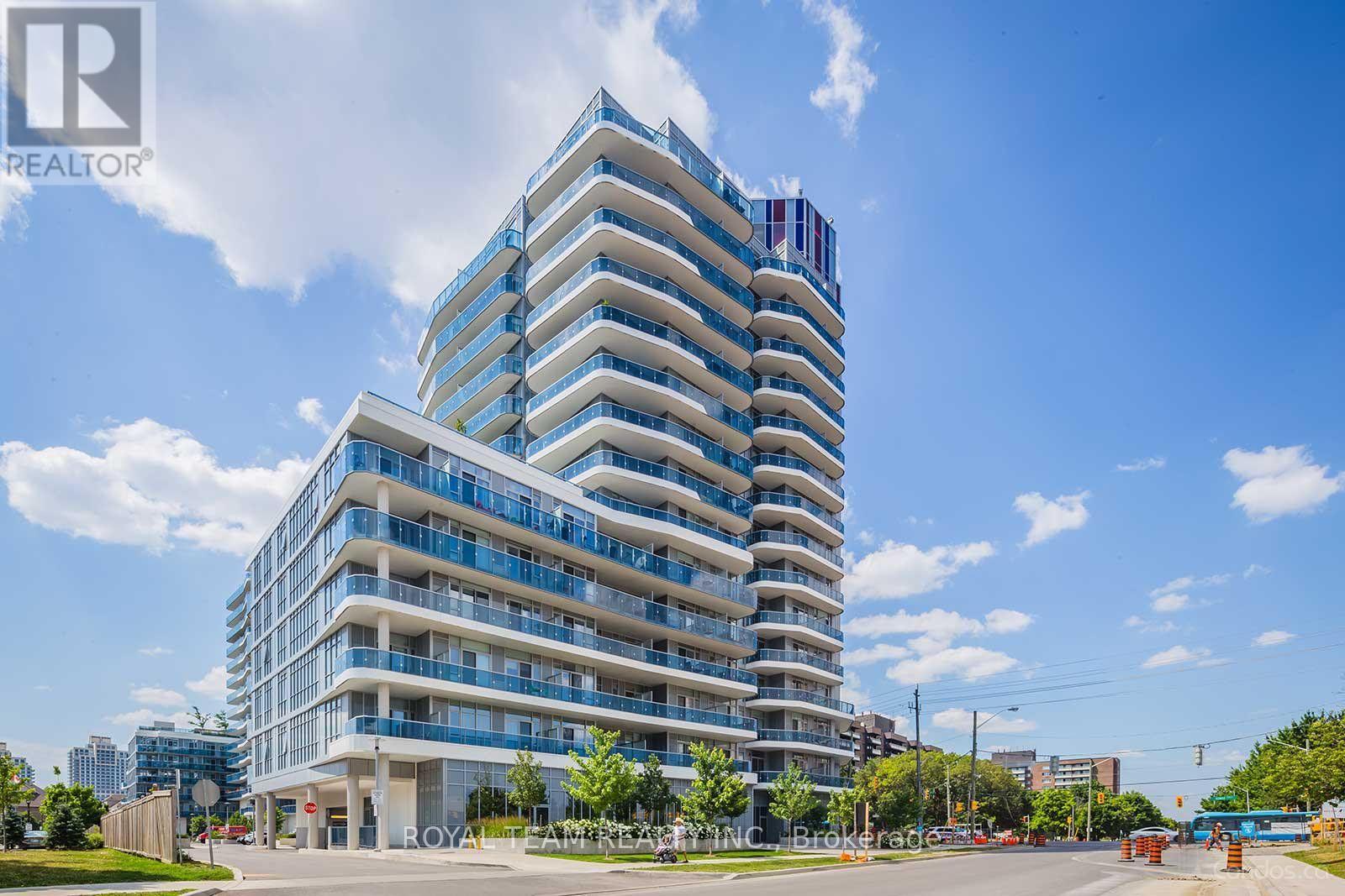 536 - 9471 YONGE STREET Property Photo 1