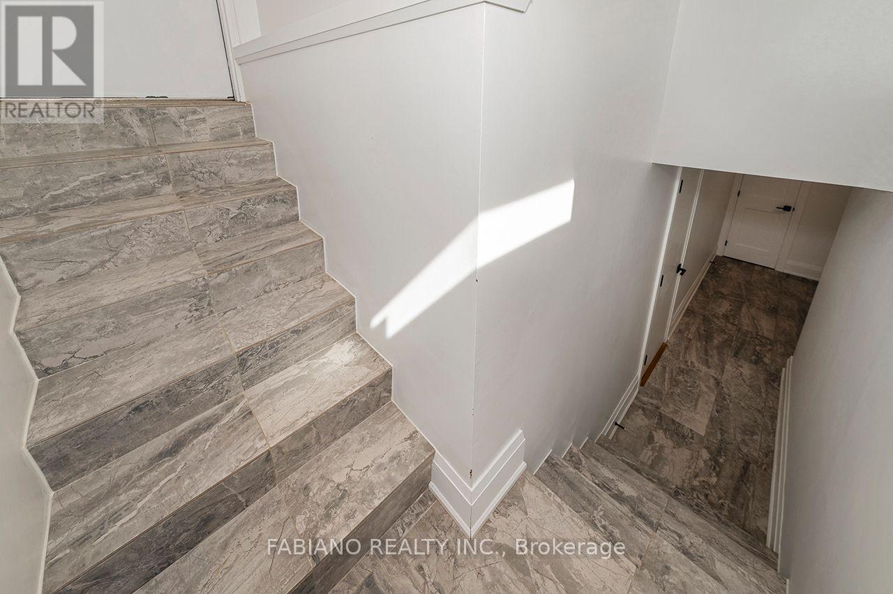 4767 14th Line Property Photo 37