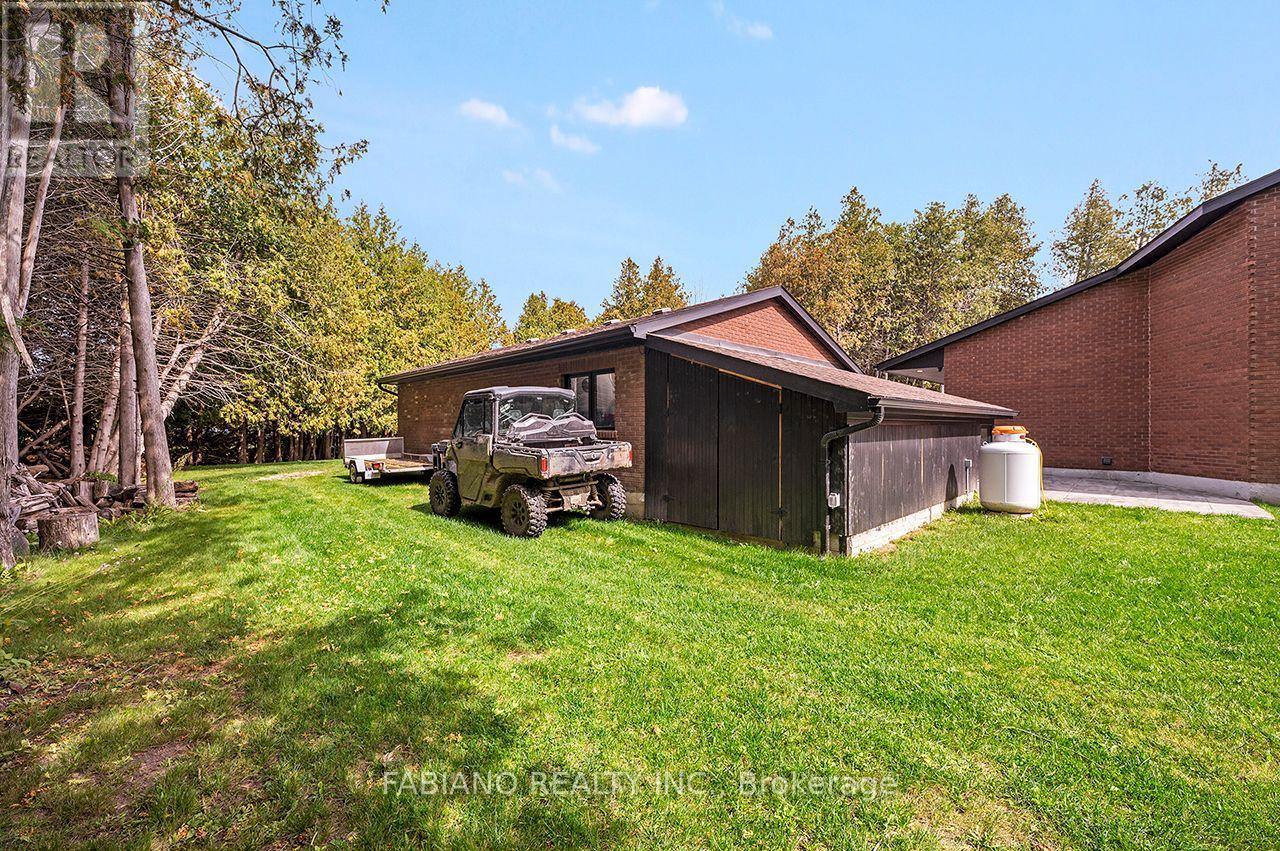 4767 14th Line Property Photo 46