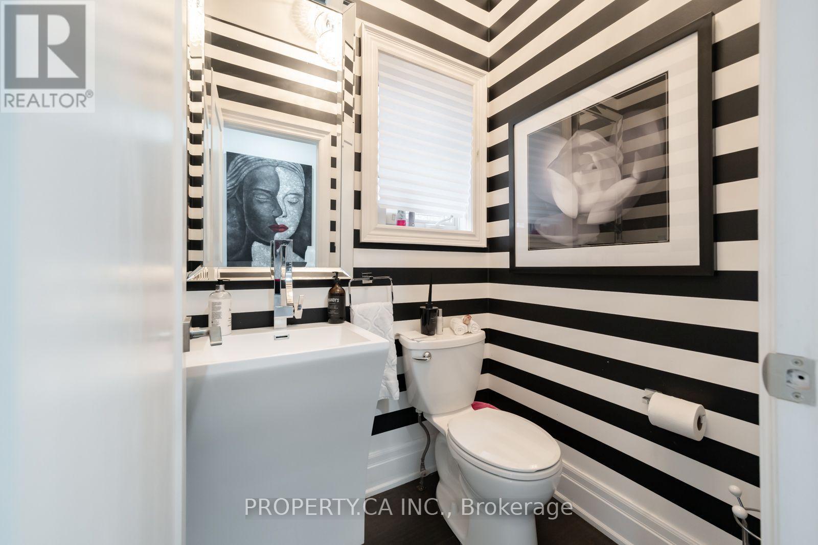 183 Kingsbridge Circle Property Photo 4