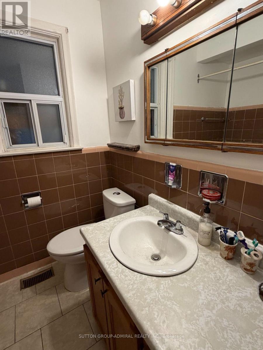 237 Zelda Crescent Property Photo 17