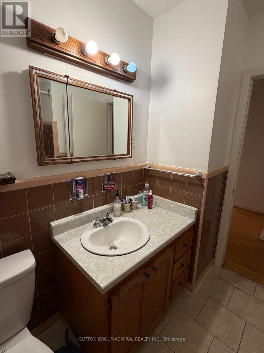 237 Zelda Crescent Property Photo 18