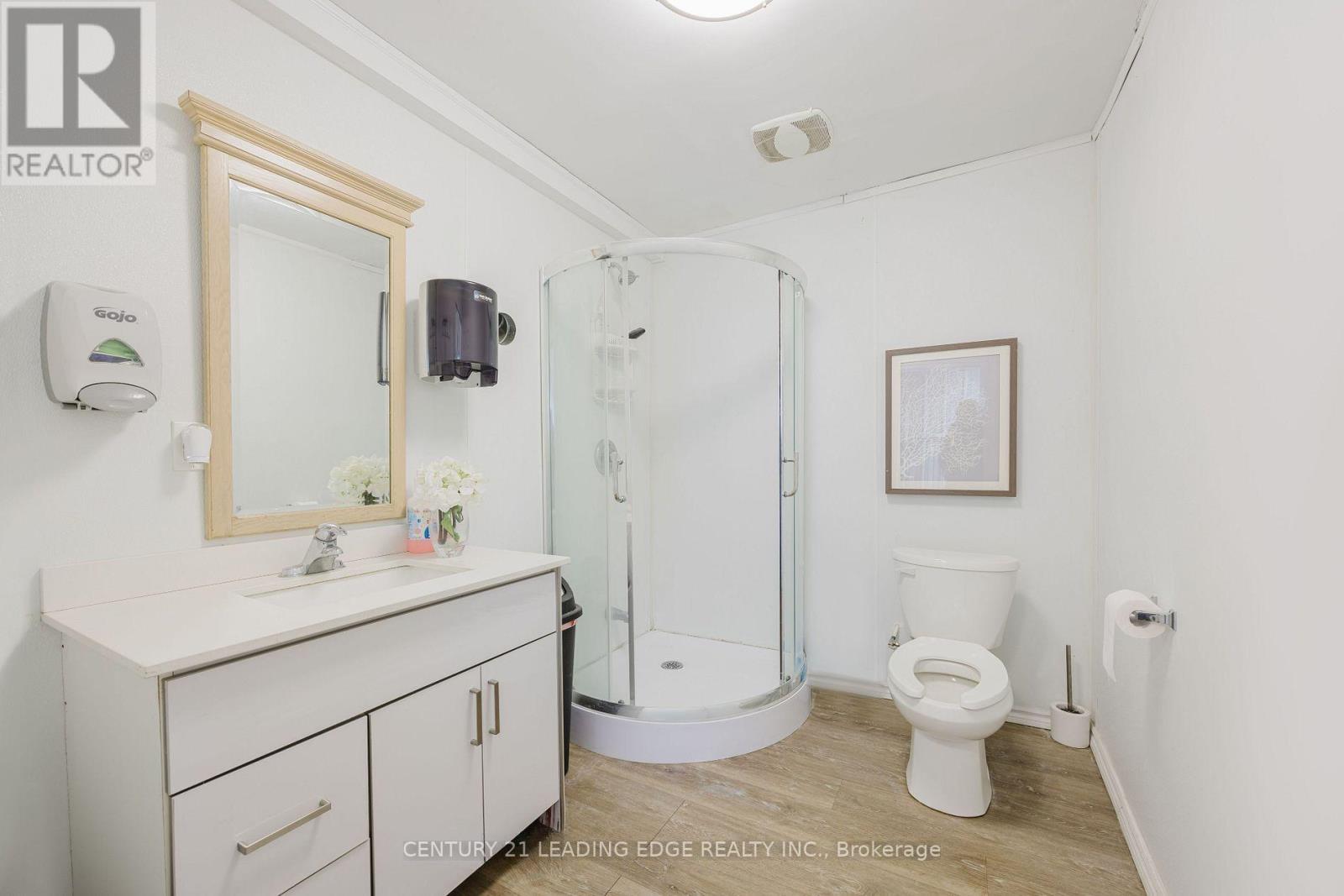 8 Mac Avenue Property Photo 32