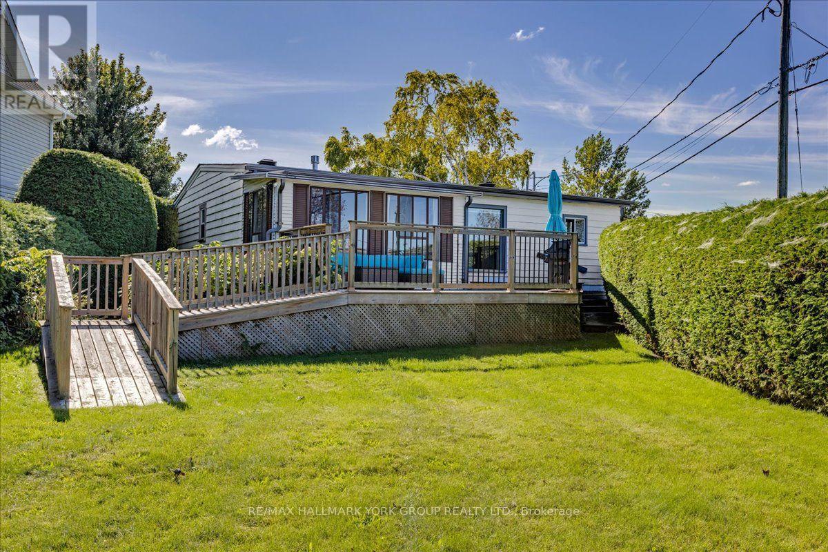 525 Lake Drive E Property Photo 1