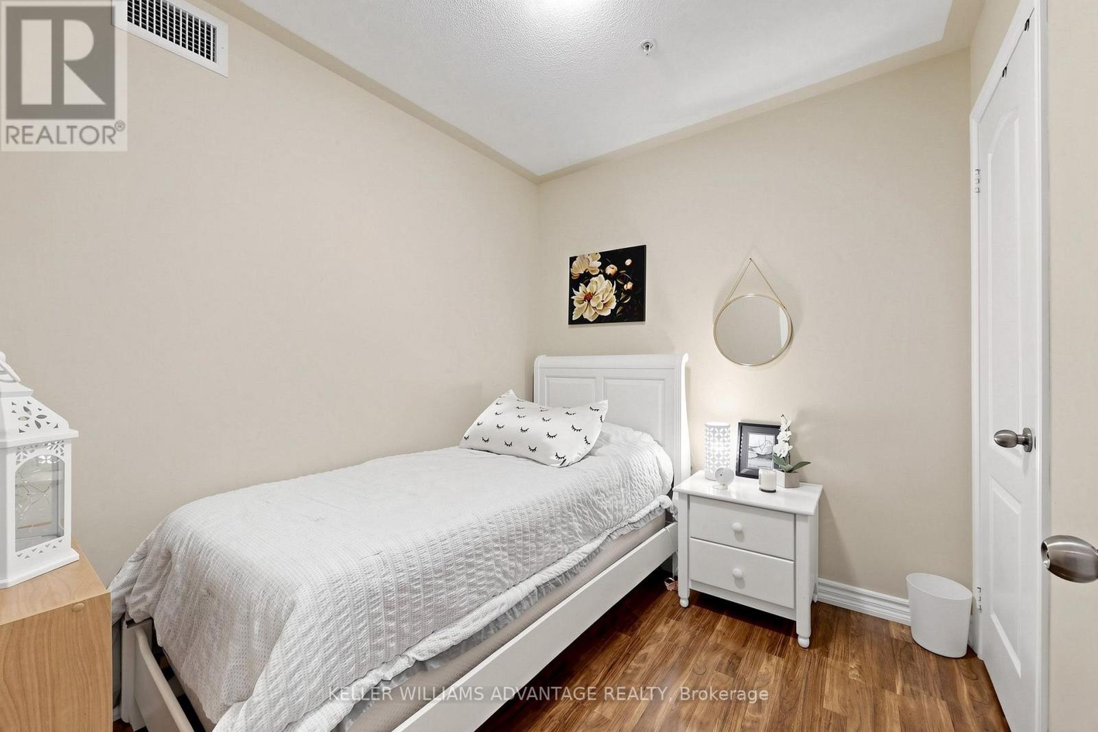 407 - 112 Simcoe Road Property Photo 16
