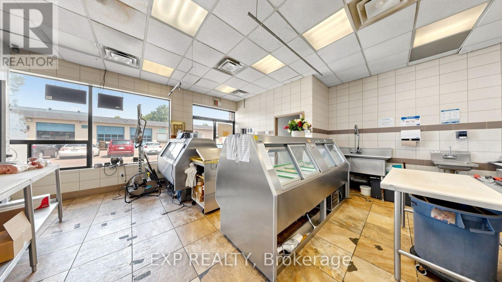 8 - 12960 Yonge Street Property Photo 6