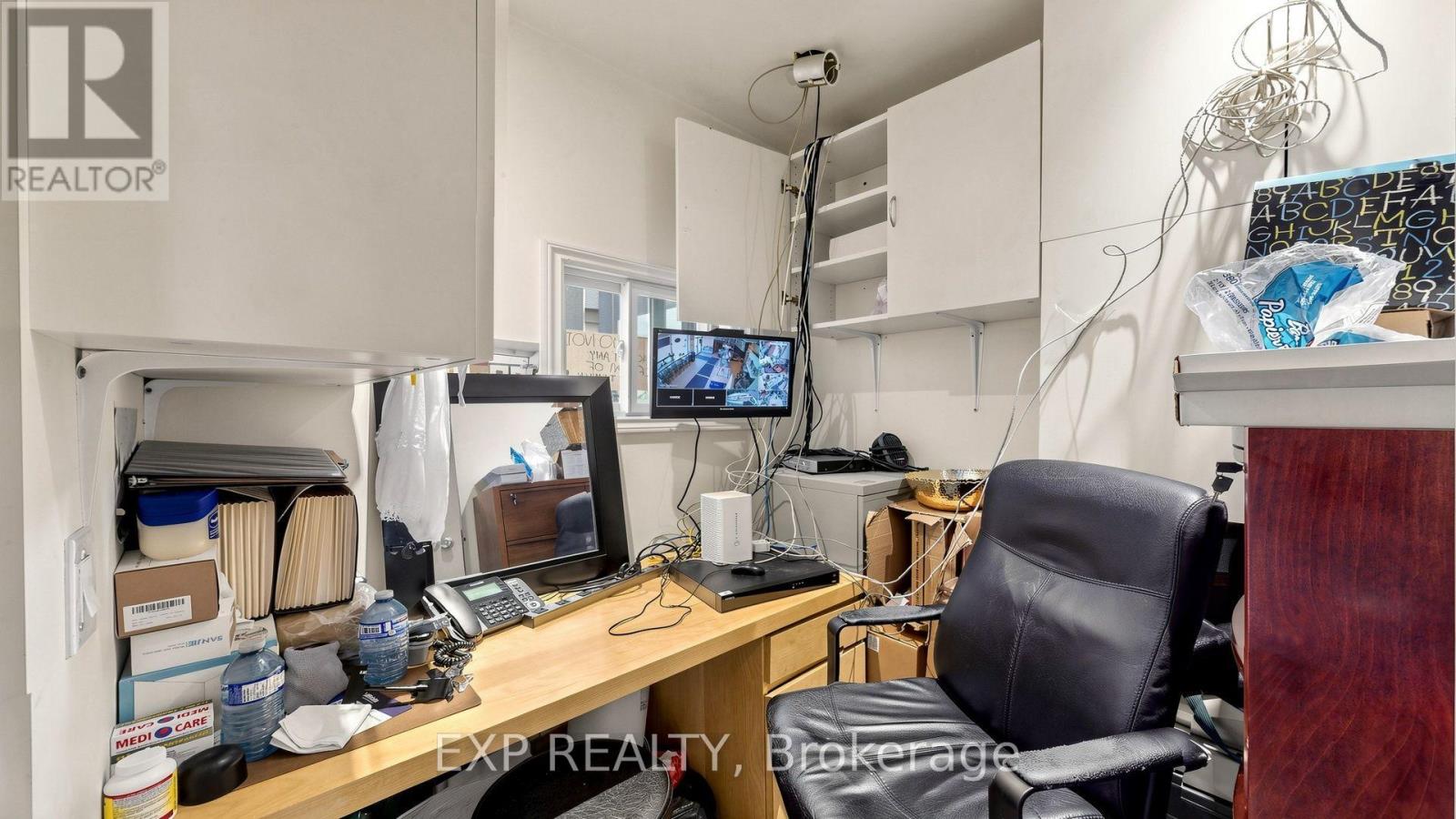 8 - 12960 Yonge Street Property Photo 11