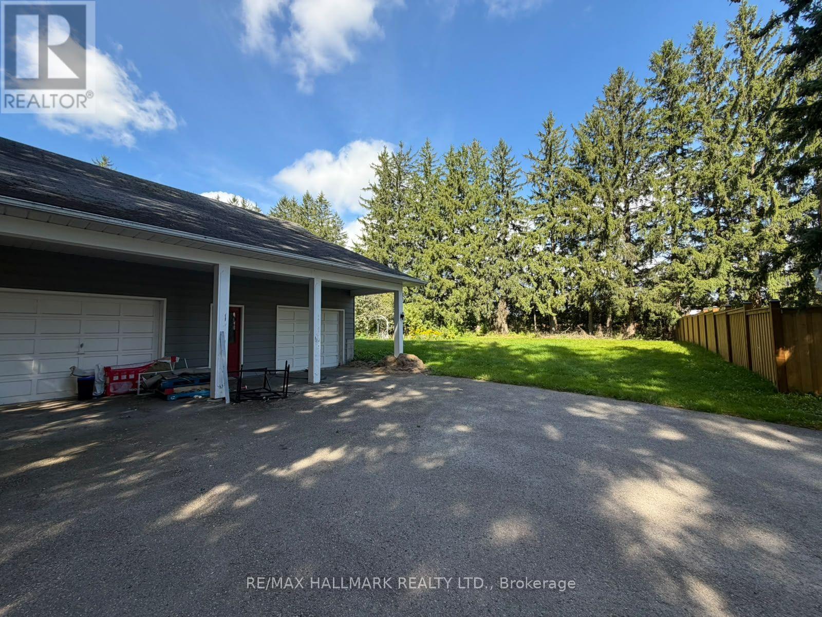 13918 Leslie Street Property Photo 1