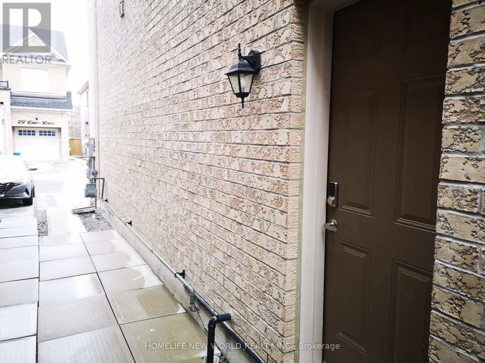 21 Liam Lane Property Photo 2